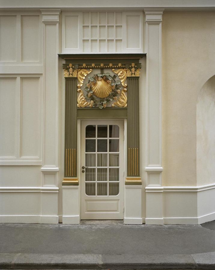 Chateau Voltaire Paris Exterior photo